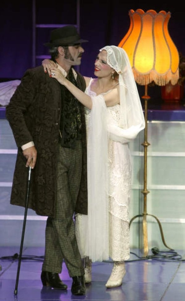 MURIEL+SANCHEZ+CON+LUIS+TOSAR+EN+LA+OPERA+DE+LOS+TRES+REALES+(4)