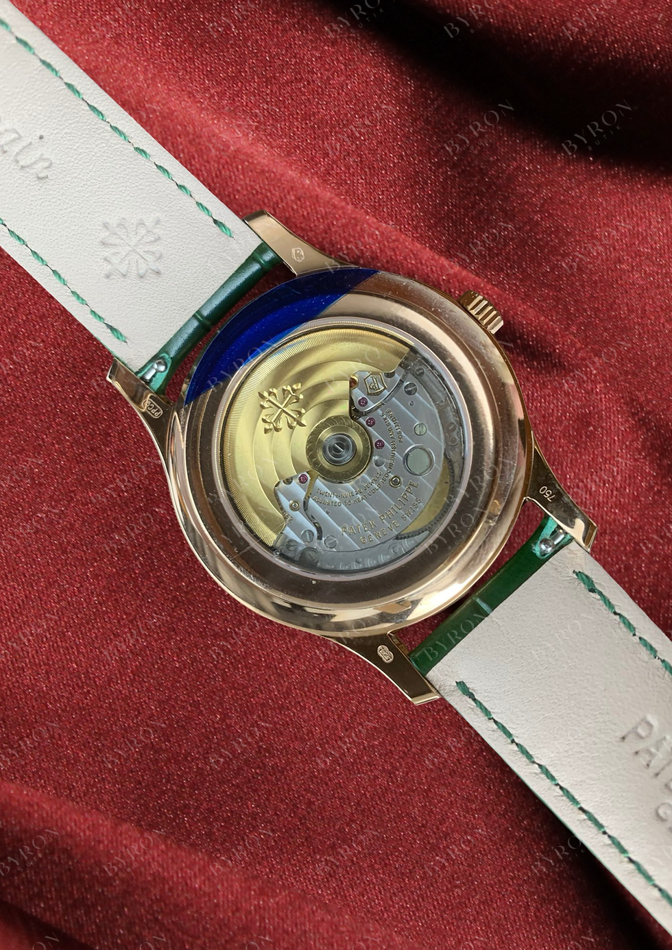 Миниатюра: Patek Philippe Complications 5205R-011 Annual Calendar