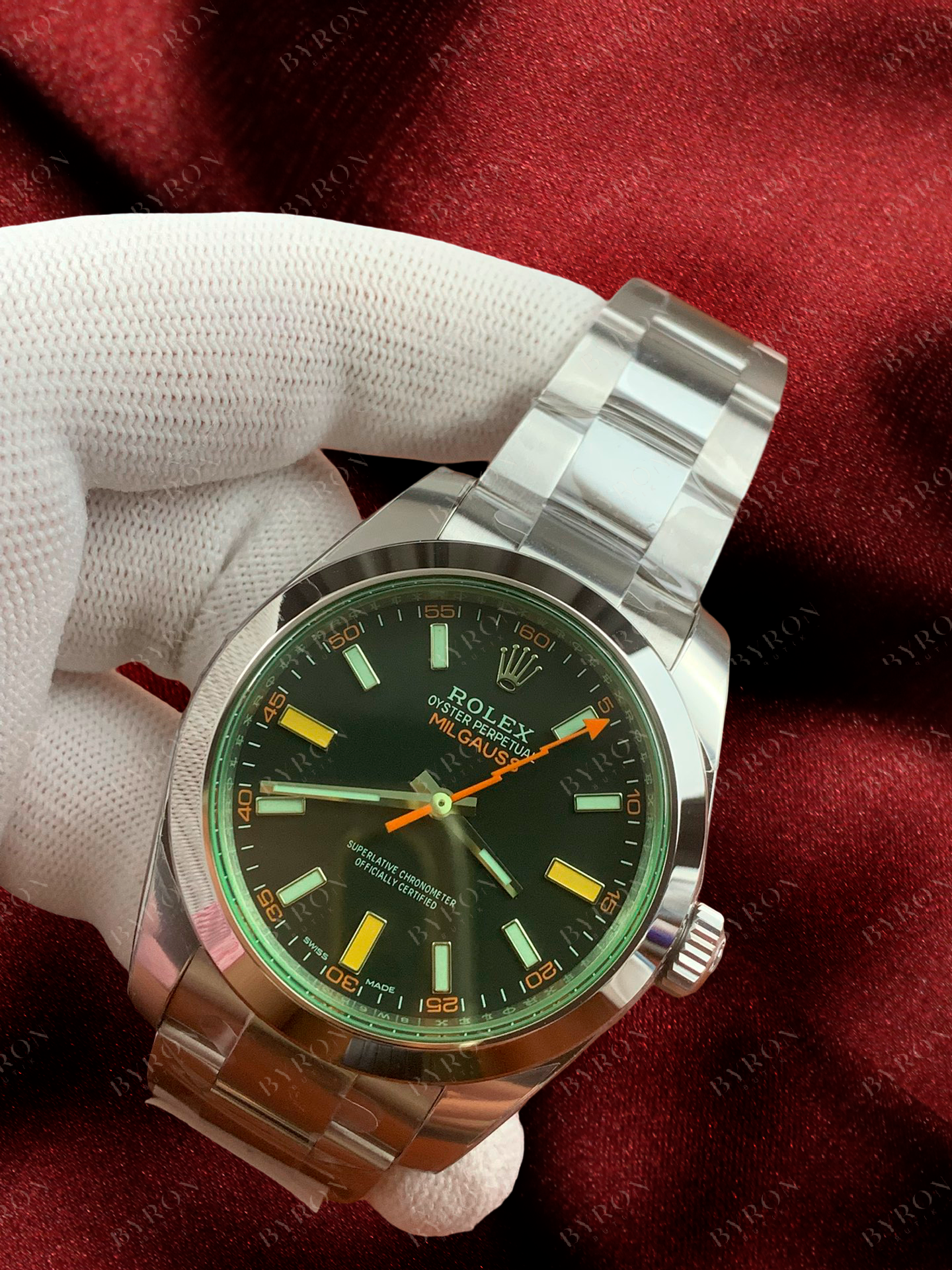 Rolex Milgauss 40mm 116400GV Green Crystal Black Dial