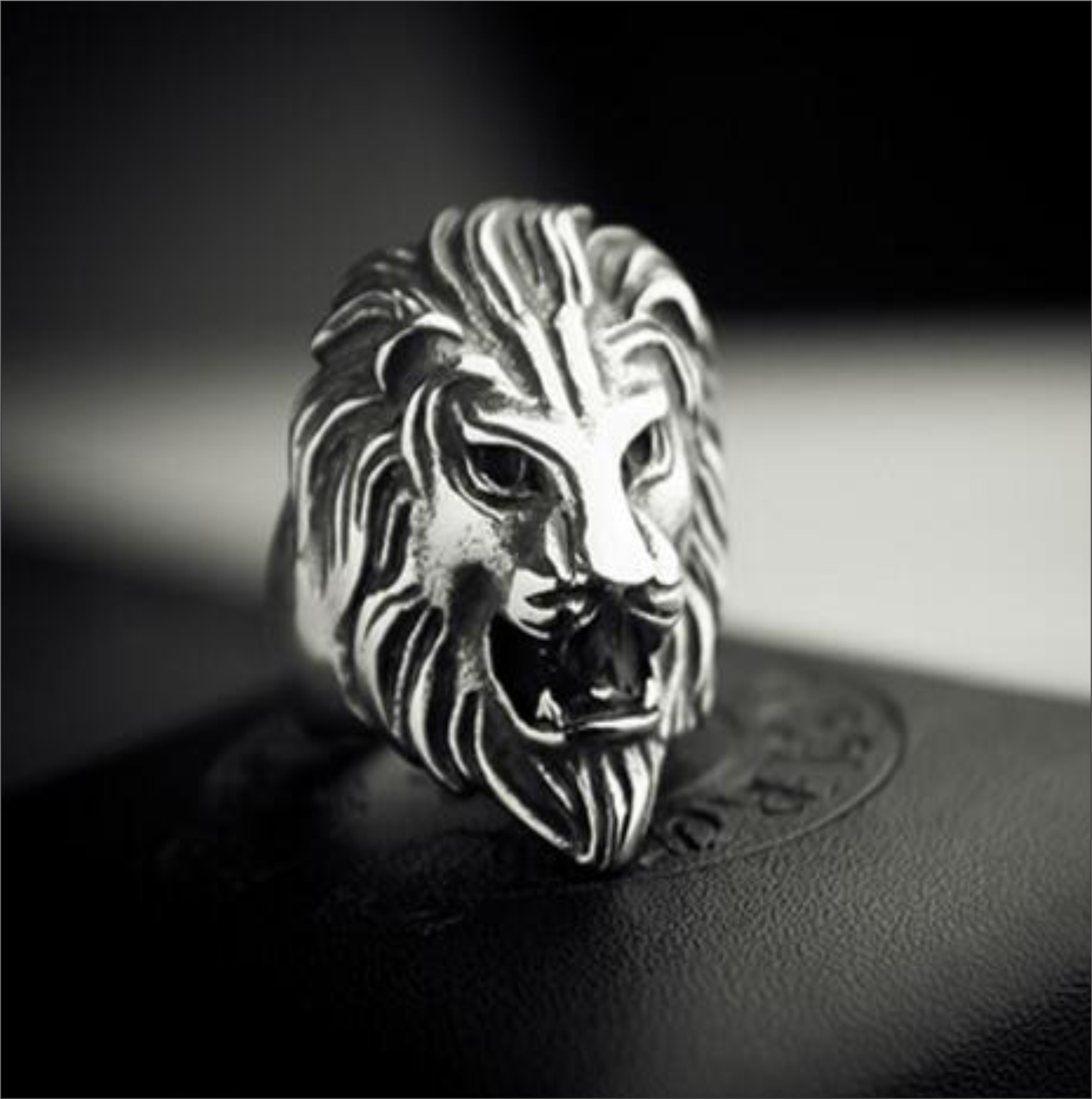 ANILLO LION SUPREME