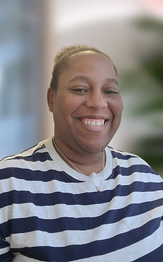 Miesha Cash website headshot photo