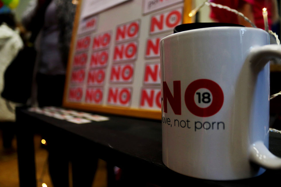 Indexkép: PorNo bögre