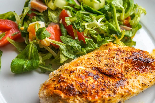 Chicken breast and vegetables