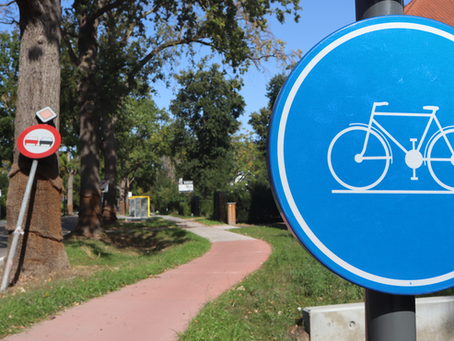 Veilig oversteken voor fietsers over Gilles de Pélichylei - Veldlei in 's-Gravenwezel