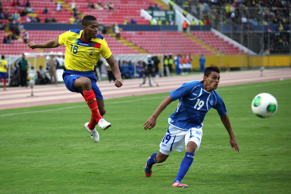 Antonio Valencia.jpg