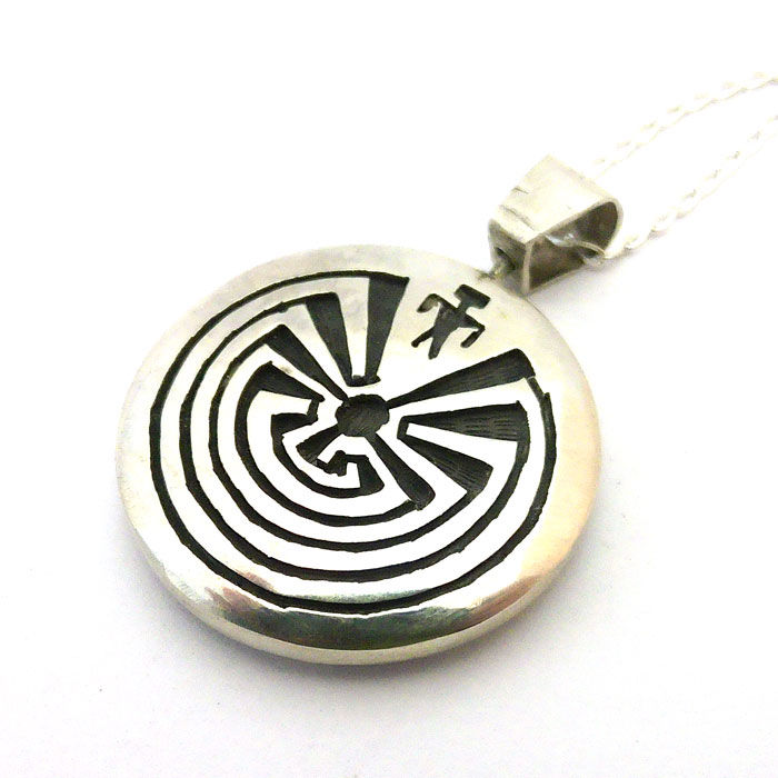 Thumbnail: Reversible Man In The Maze Silver Hopi Necklace #MAN884