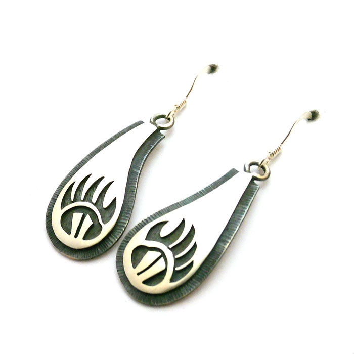 Thumbnail: Silver Overlay Hopi Bear Paw Earrings #HBC216