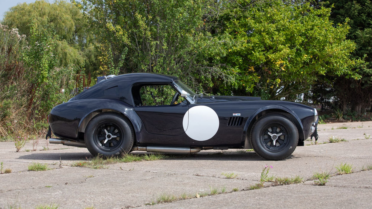 1965 AC / Shelby Cobra 289 FIA race car for sale