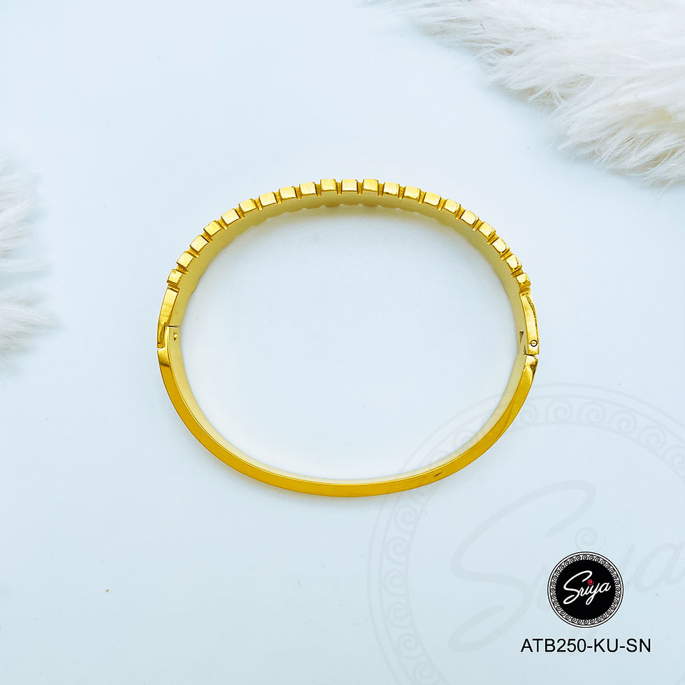 Thumbnail: Perna Anti Tarnish Golden Bangle