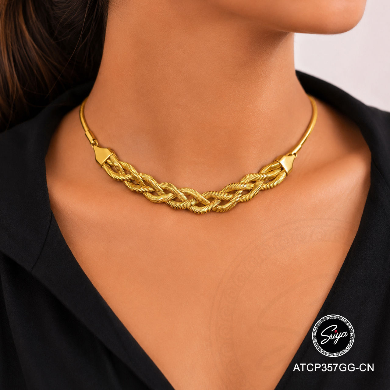 Luxe Twist Golden Anti Tarnish Necklace