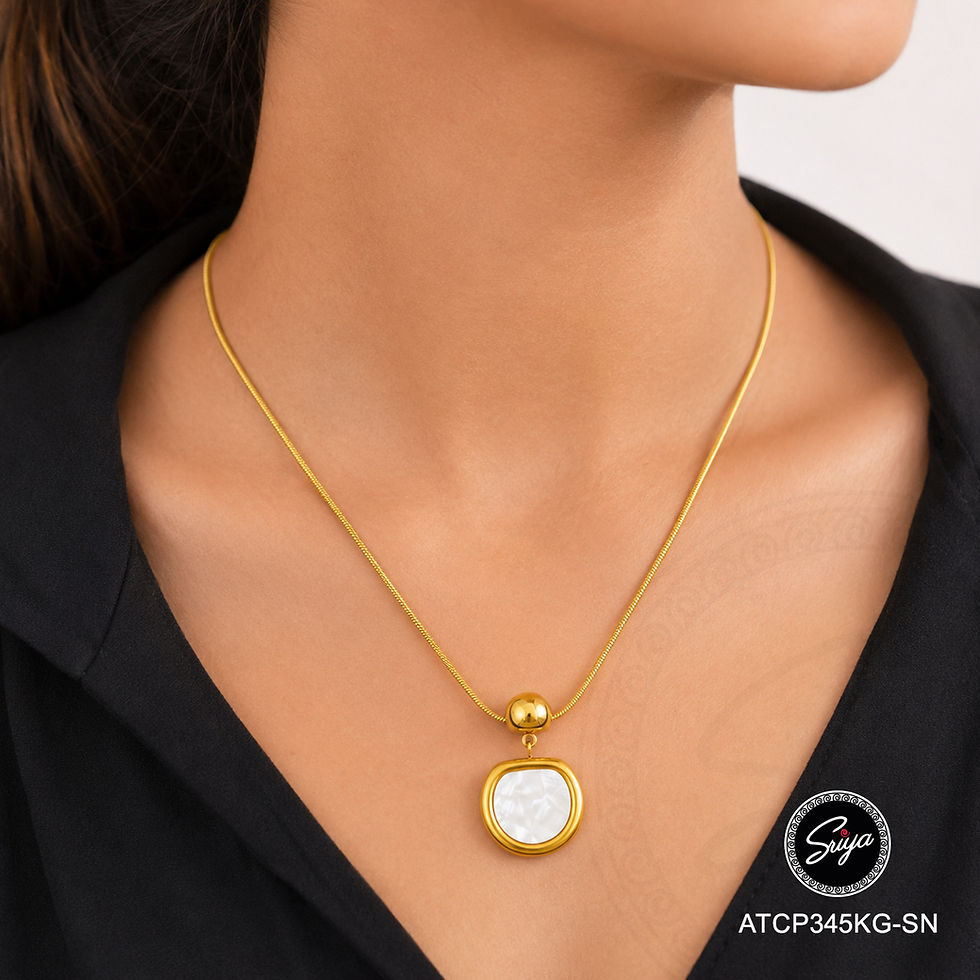 Thumbnail: Classic Shell Anti Tarnish Golden Necklace
