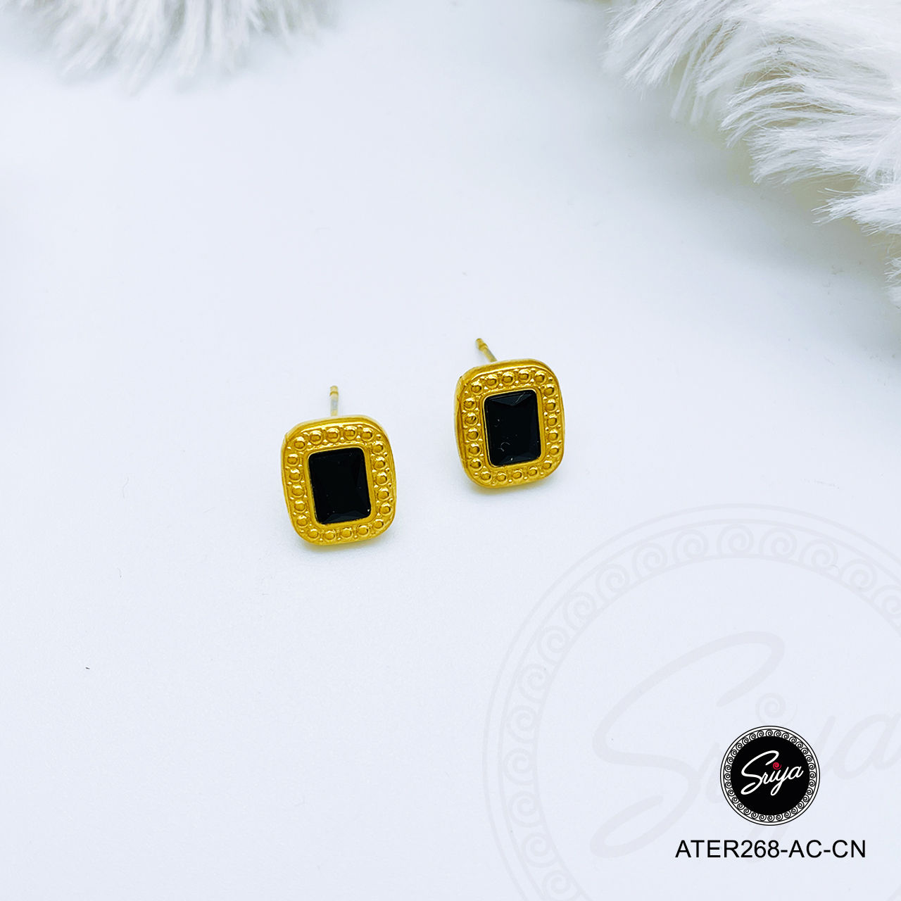 Inaya Anti Tarnish Golden Earrings