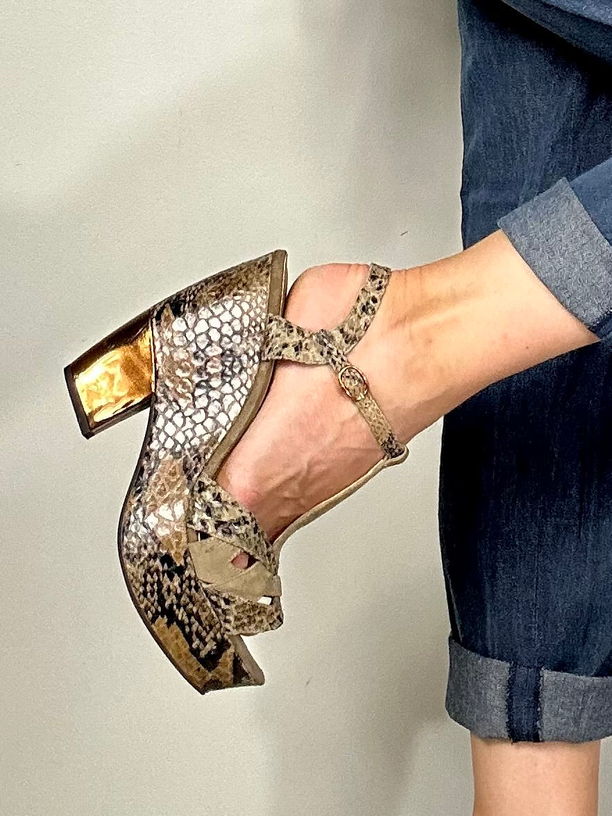 Thumbnail: Snake Print Leather T Strap Wedge Heel