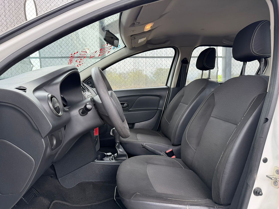 Miniatura: Renault Logan Expression 2017