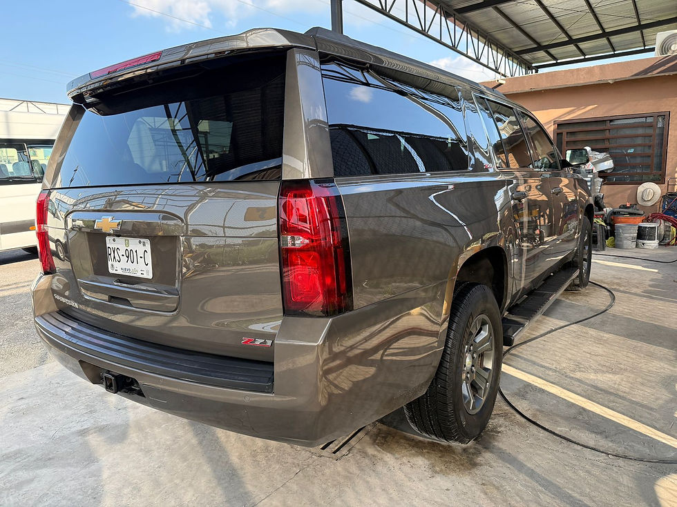 Miniatura: Chevrolet Suburban Z71 2016