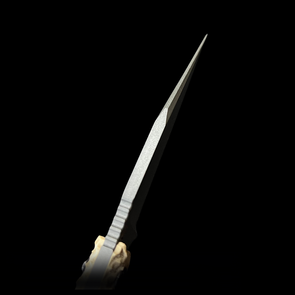 Thumbnail: Nightshade Wharncliffe design with view of the spine