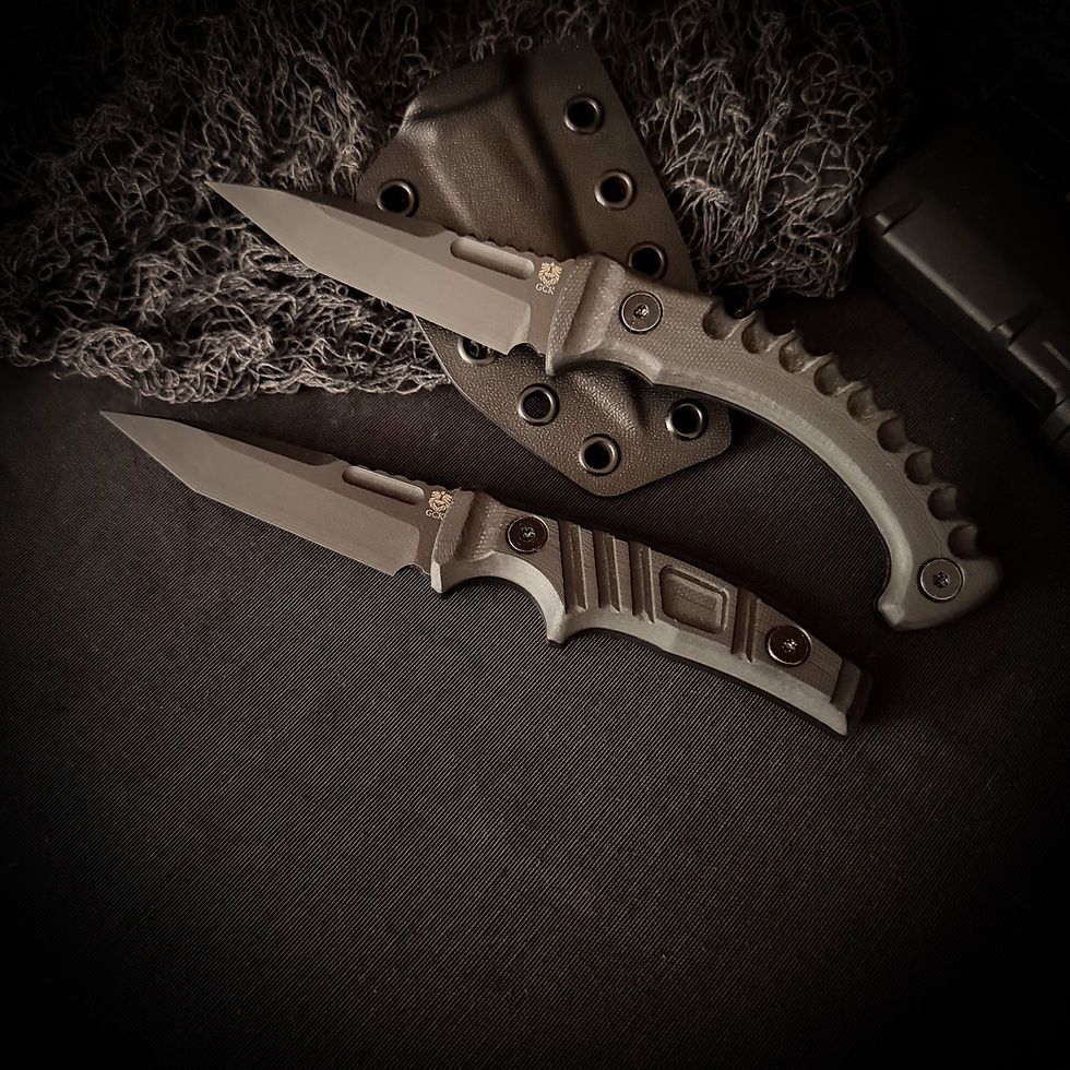 Thumbnail: Stinger and Scorpion knife