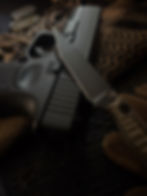 Thumbnail: Shadow ring knife