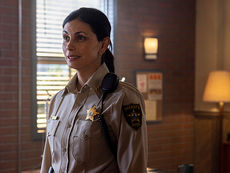 Performer of the Week: Morena Baccarin Lets Mickey Fox Unravel in ‘Sheriff Country’