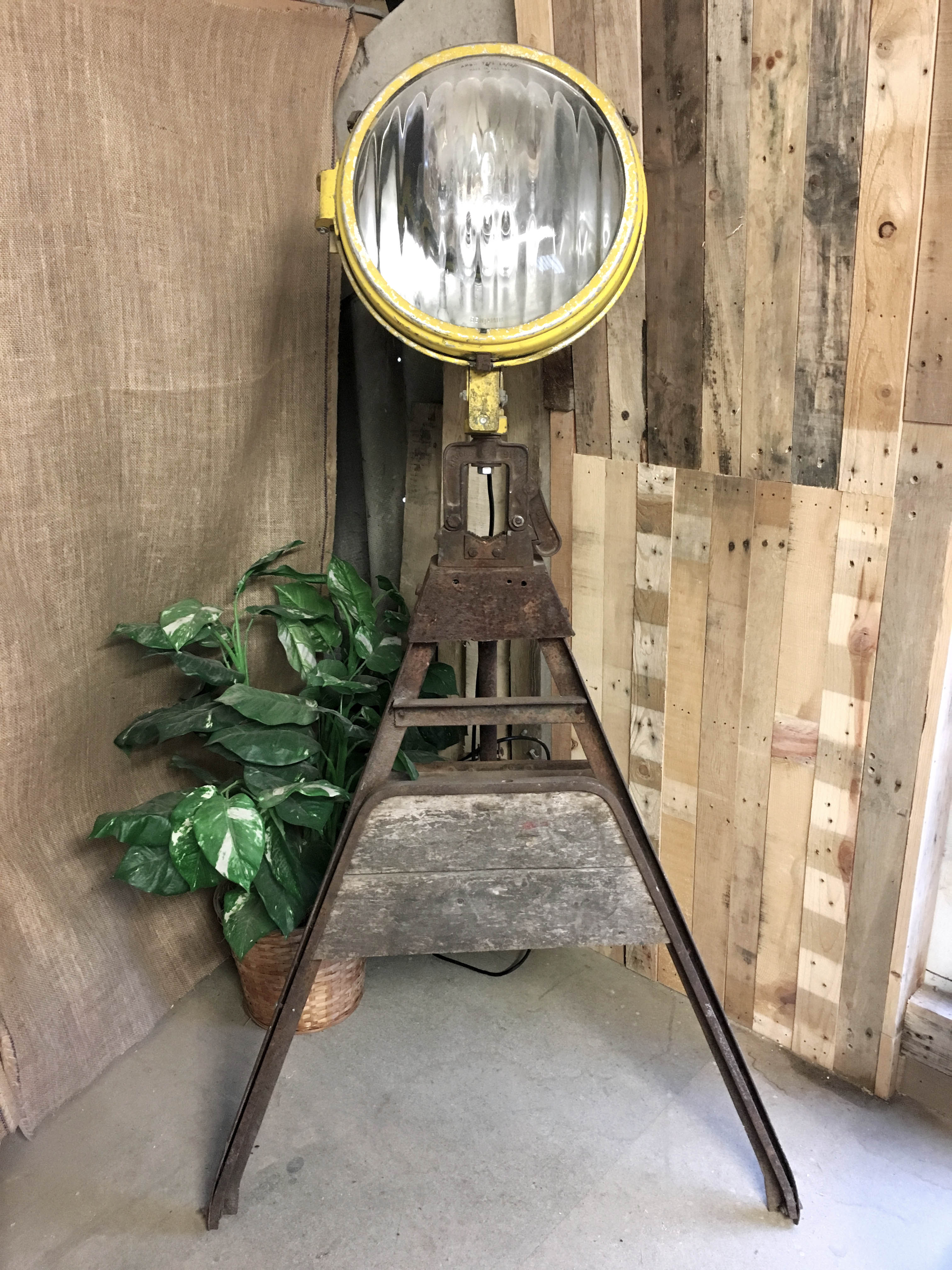 Industrial Light £65 To Hire