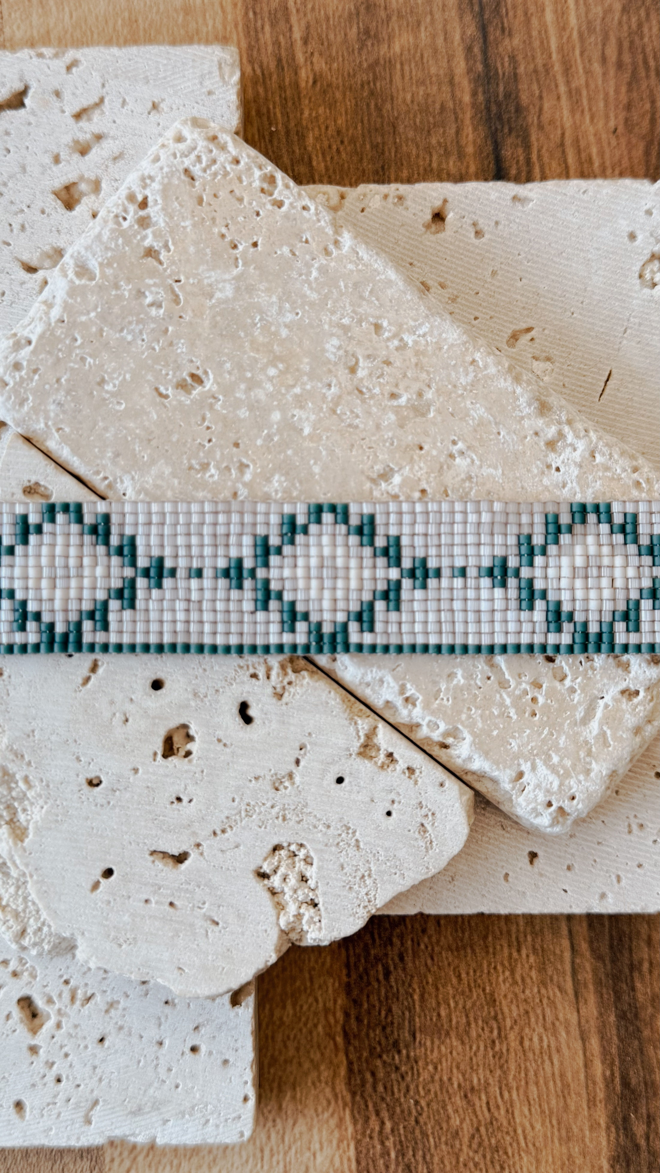 Mukki - Silver + Eucalyptus + White