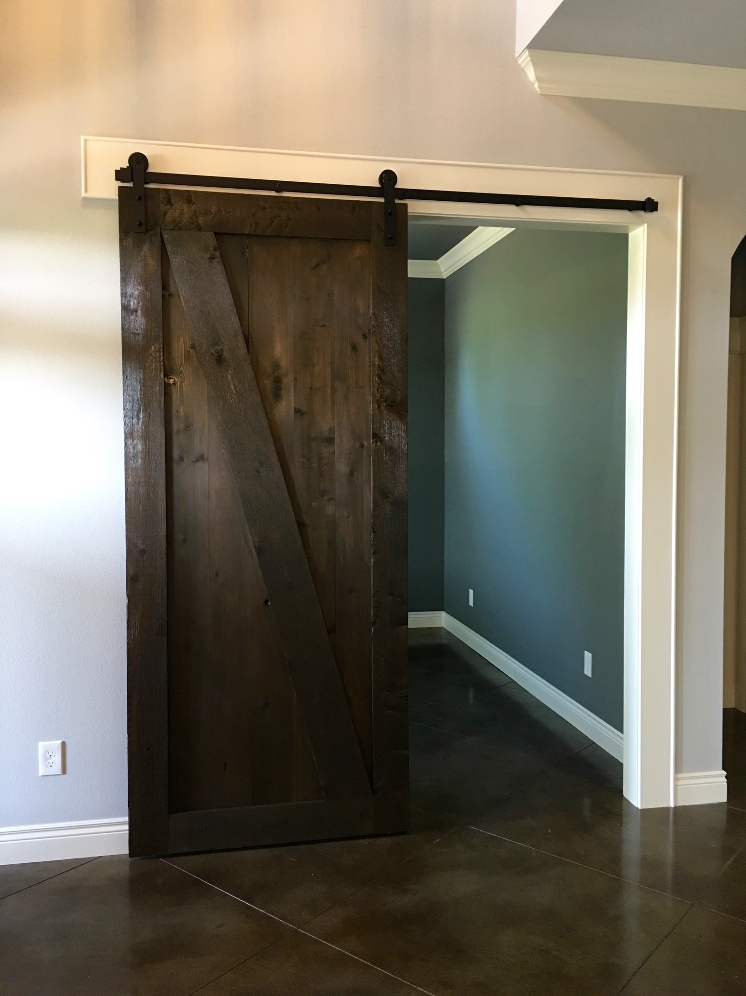 Homes of Distinction Recently Completed