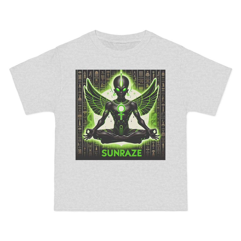 Thumbnail: Sunraze Alien Graphic T-Shirt - Short Sleeve, Futuristic Design