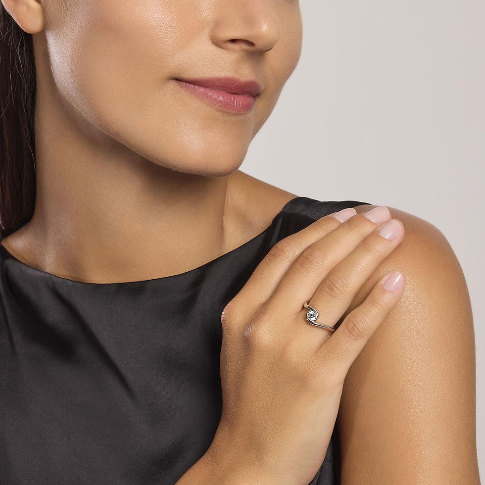 Miniature : 523430 MABINA ANELLO BEATO TRA LE DONNE