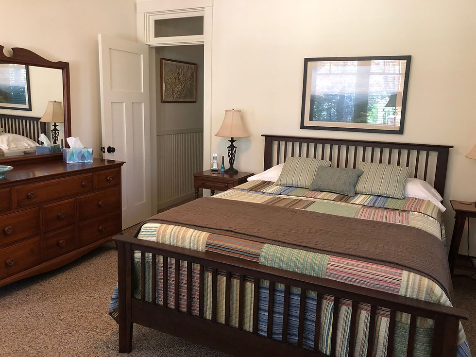 lower level queen bedroom