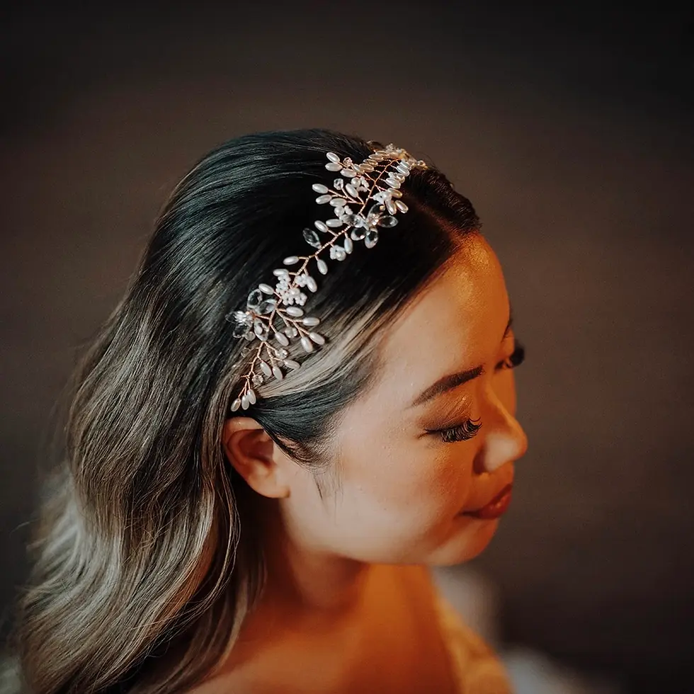 Thumbnail: Petite Crystal & Bead Hair Vine