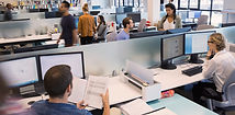 Las personas que trabajan en oficina abi