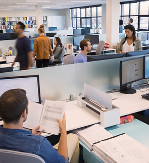 Menschen, die im Open Office