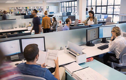 Menschen, die im Open Office