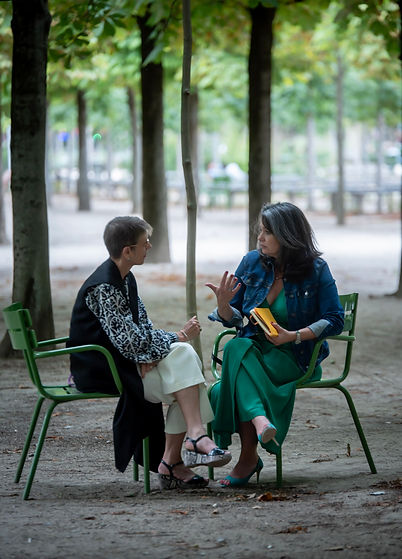 Séance de coaching en marchant en ville par Olivia Lemarchand pour femme en recherche de légitimité professionnelle