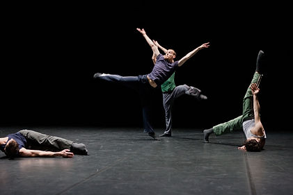 NNNN_by_William_Forsythe_Copyright Dominik Mentzos.jpeg