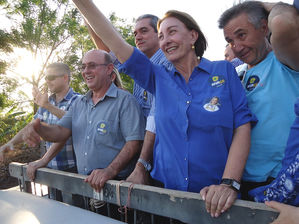 Riva e Comitiva fazem Grande Carreata em Juara