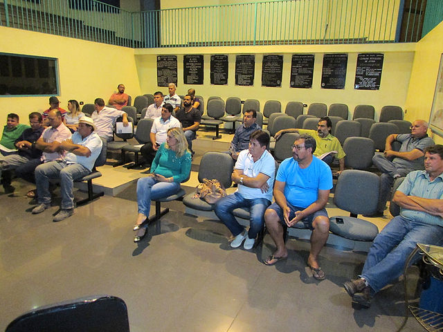 Reunião-na-Câmara-de-Vereadores-em-Juína