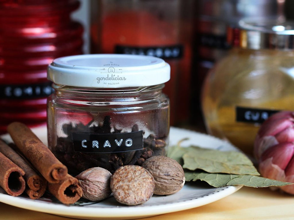 Canela em Pau, Noz Moscada, Cravo, Folha de Louro - Especiaria em Tempero