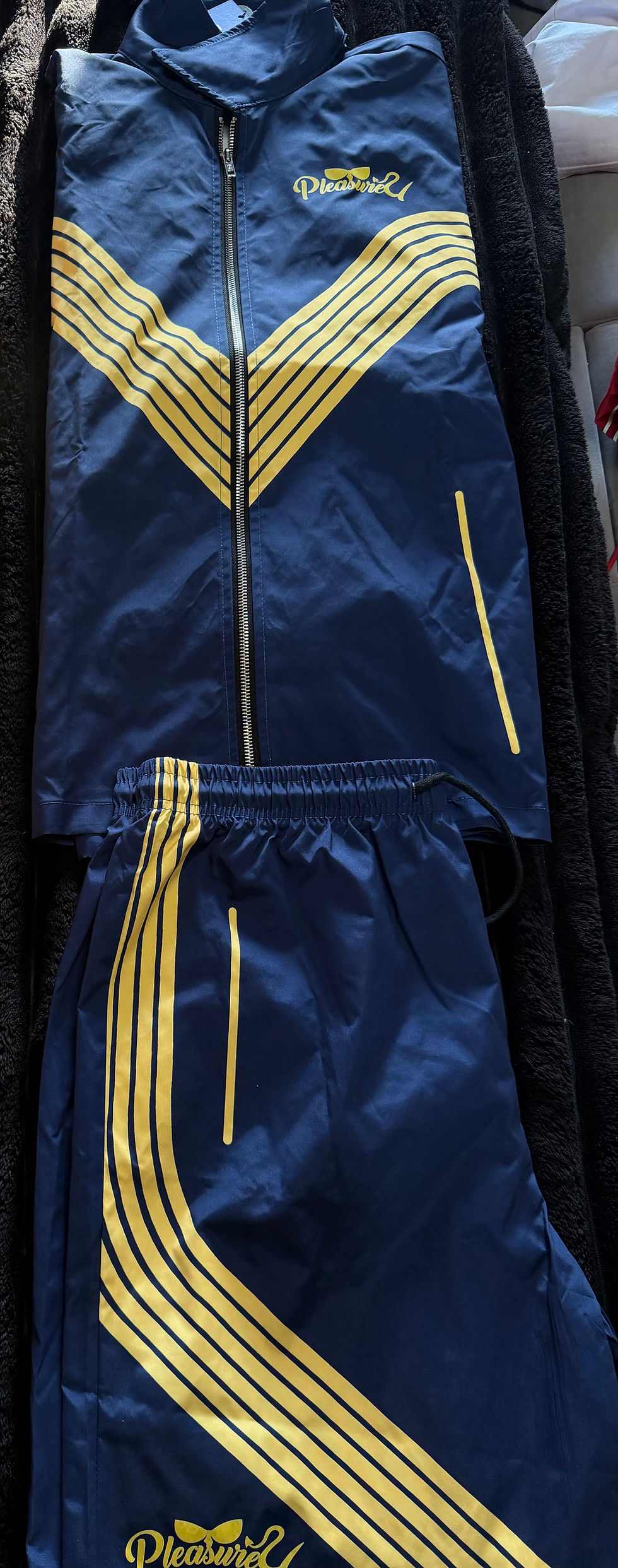 Thumbnail: PleasureU - Windbreaker Set 