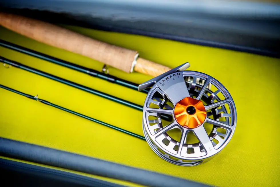 Moulinet Lamson Guru GS-5 Blaze sur canne à pêche