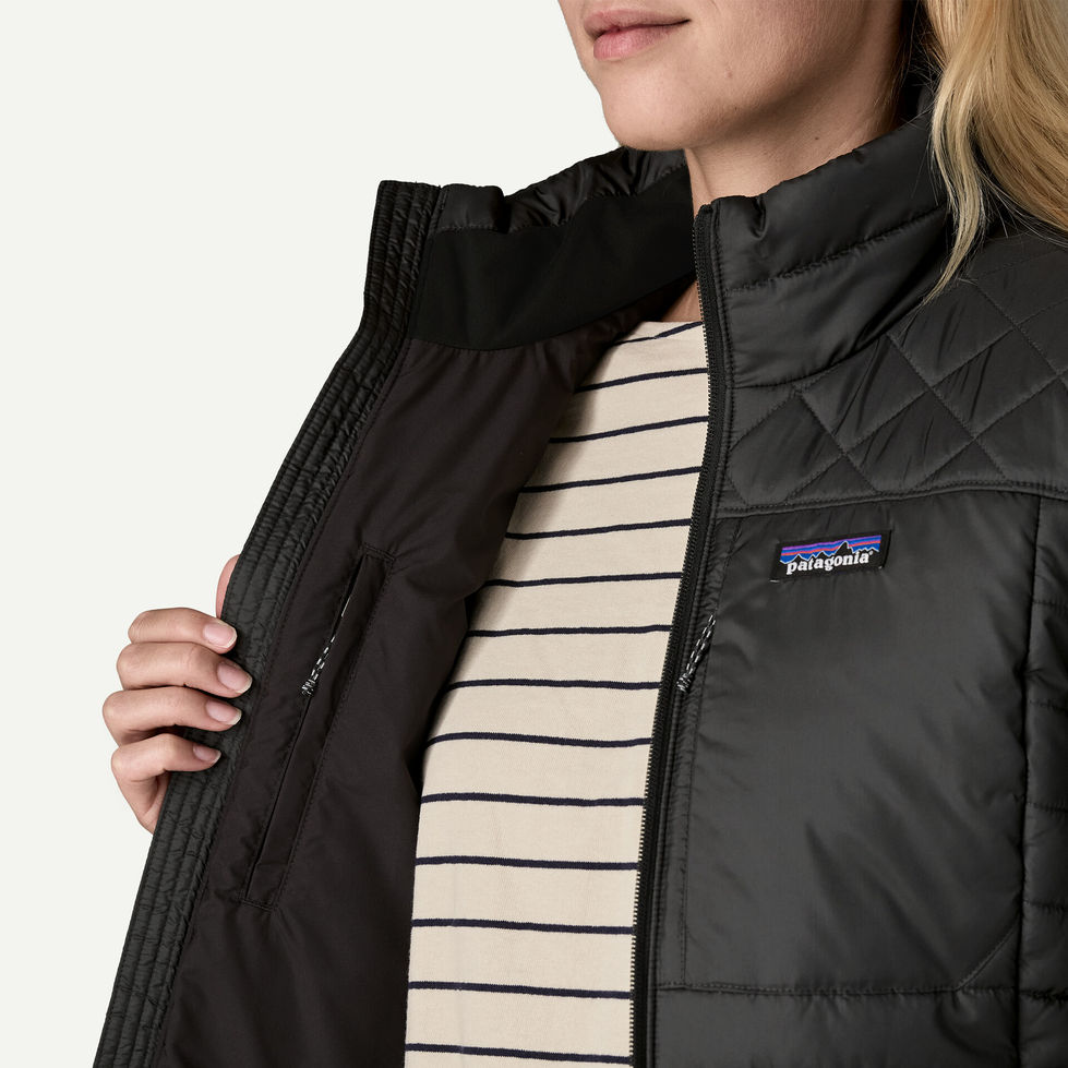 Détail de la veste Patagonia Radalie noire pour femme.