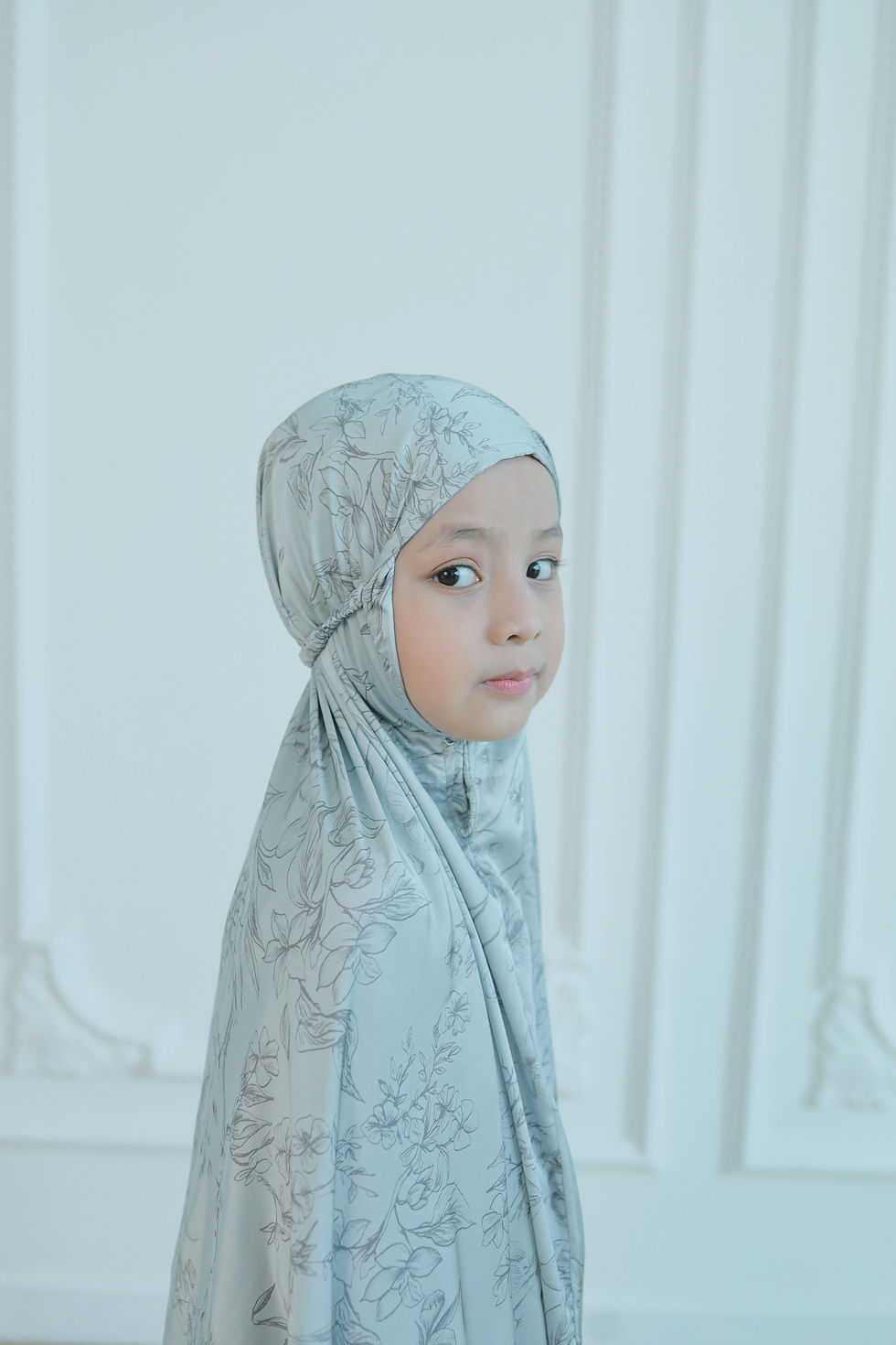 Thumbnail: Wardah Bloom Girl Prayer Set
