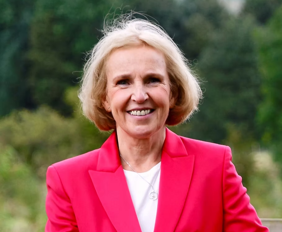 Writer: Susan Murray