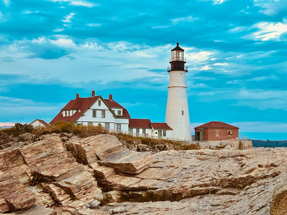 Salem Lighthouse - Fitztography.JPEG