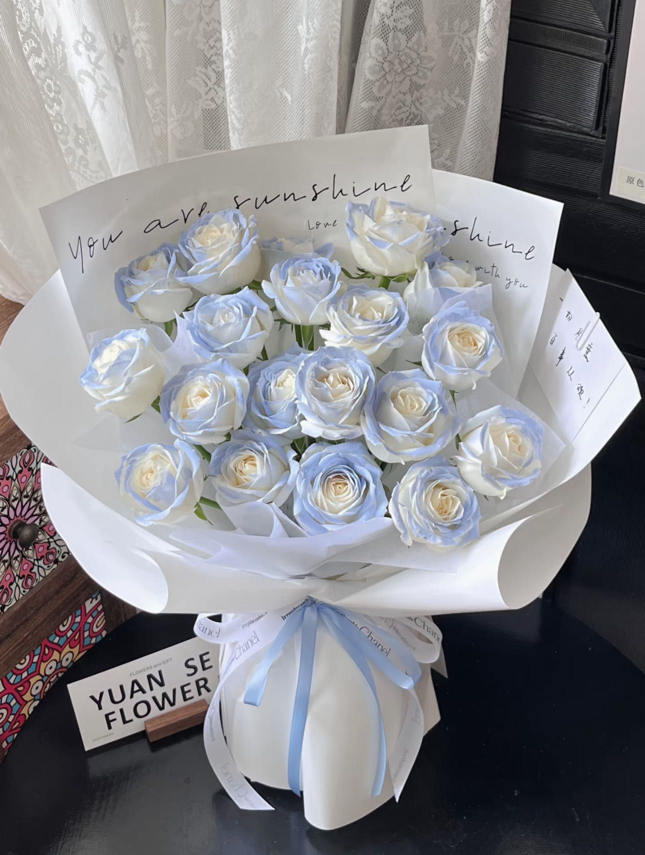 Ice Blue Bouquet 19 (碎冰蓝花束）