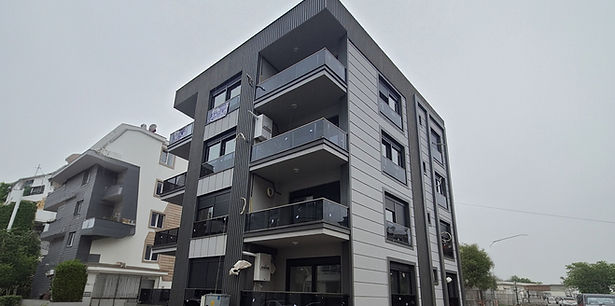 Located in Antalya city center, it is within walking distance of Kaleiçi, Markantalya, the Governor's Office, the Doğu Garajı Cultural Center, and Işıklar Street. One block consists of 1+1 apartments.