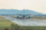 airplane-takeoff-4381157_1280.jpg