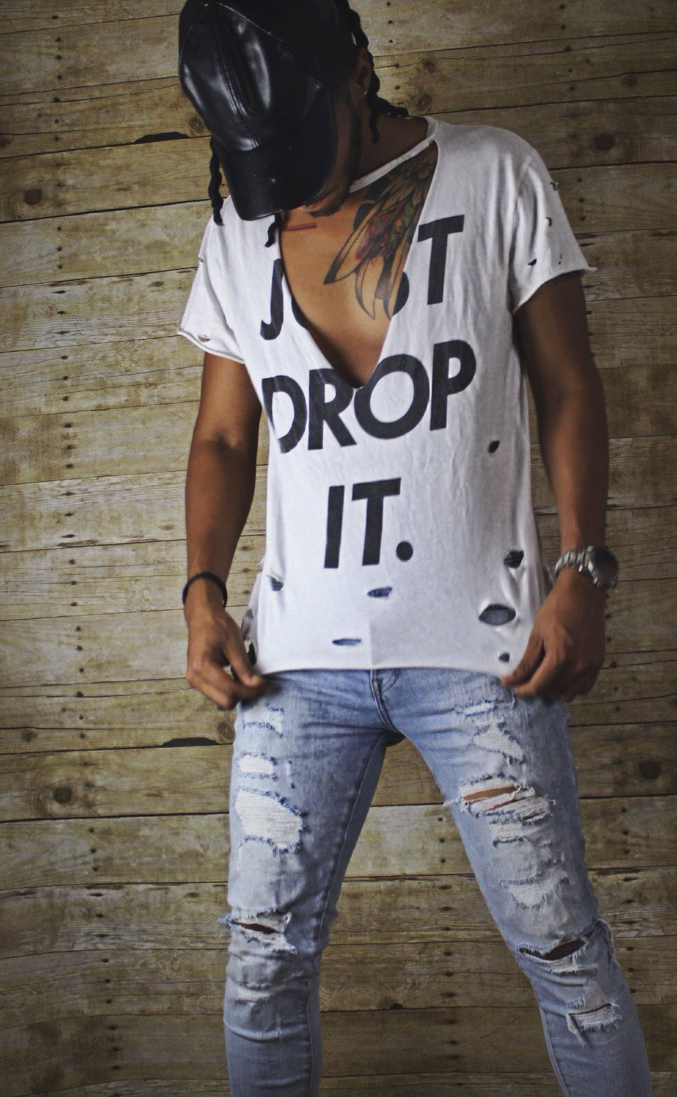 Men's Fashion Lowcut v neck (just drop it,)