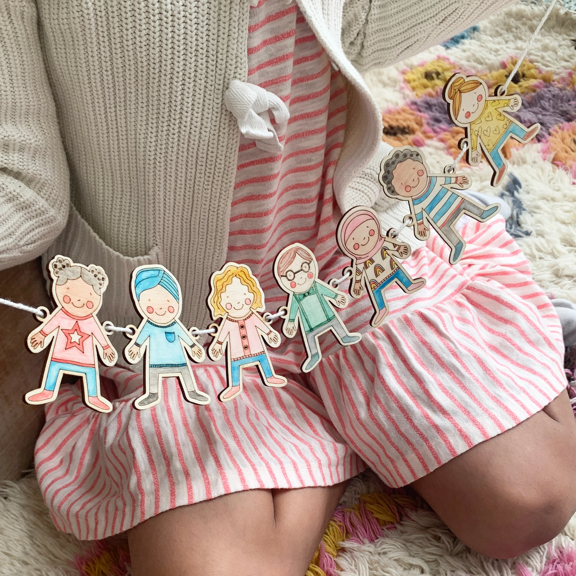 Wooden 'paper Dolls' Garland Craft Kit Charlie Rose Studio