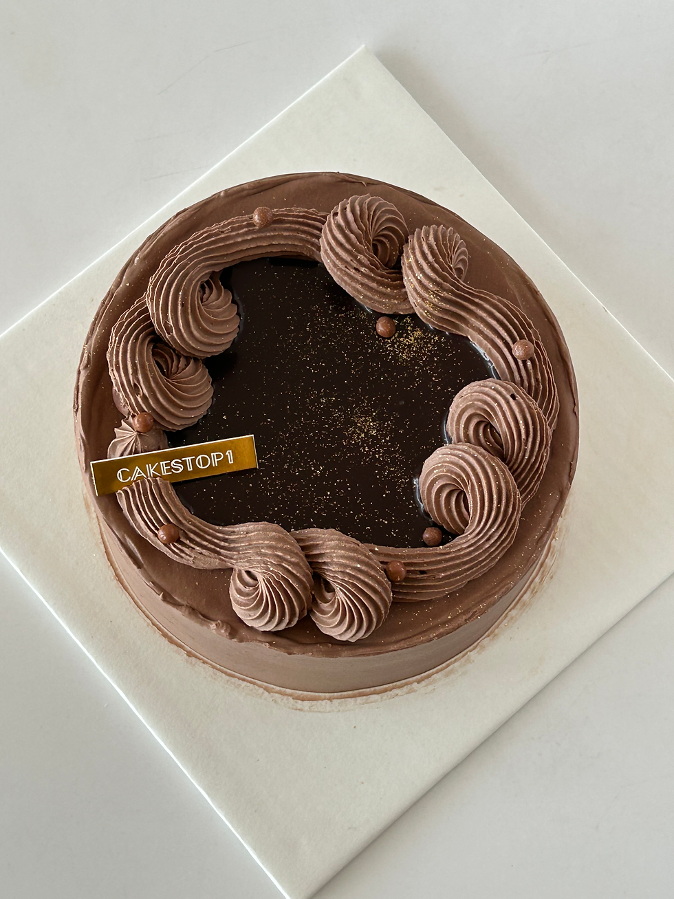Thumbnail: Chocolate Cream Cake